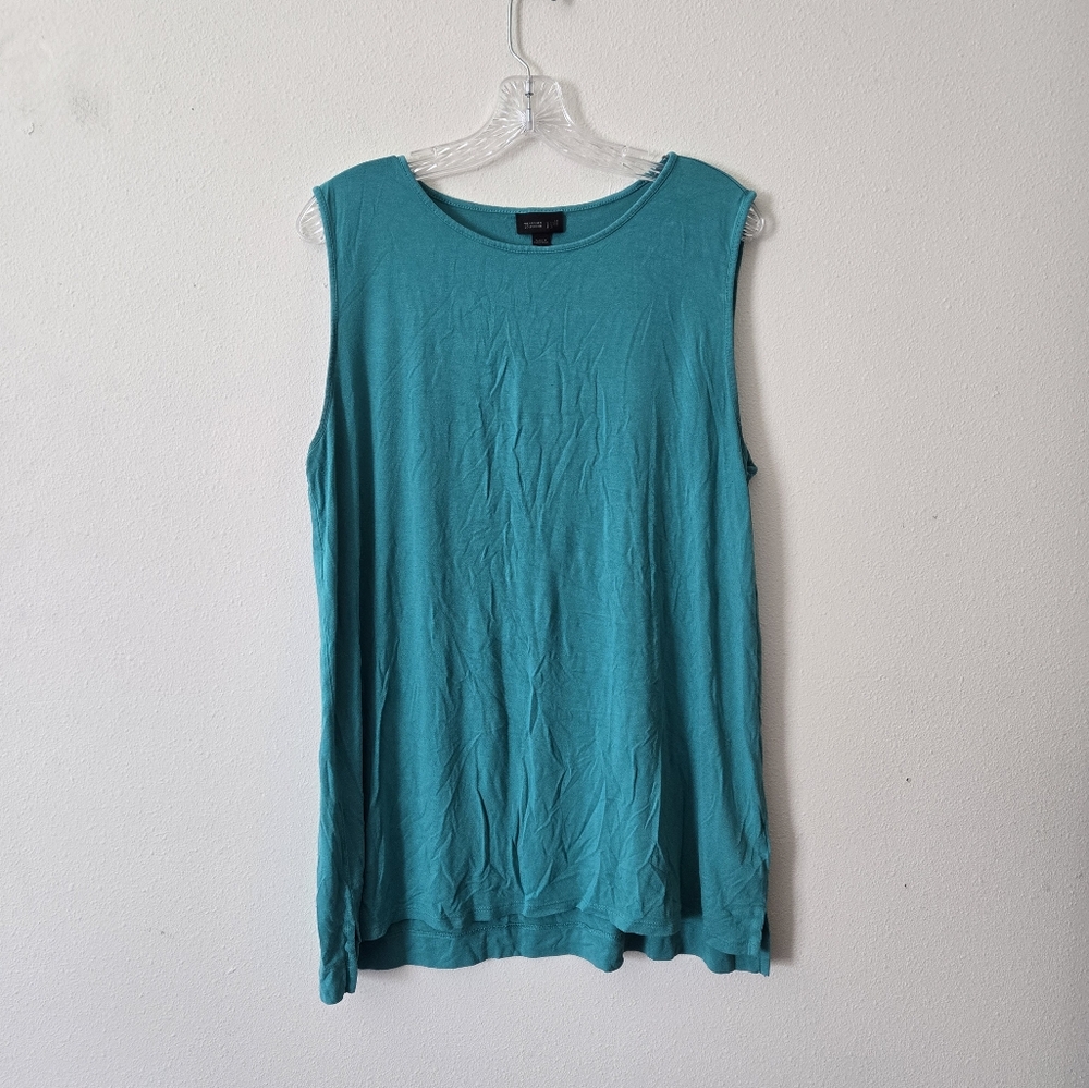 Turquoise tank top